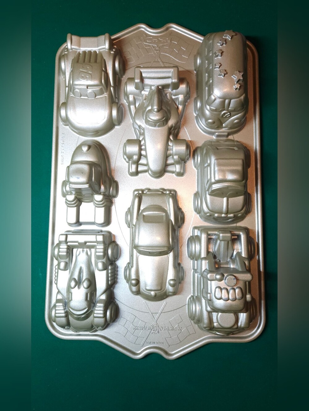 Nordic Ware Disney CARSCakelet Pan! Rare Fine And So Fun!